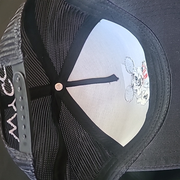 Mickey Mouse Middle Finger Trucker Hat - Picture 3 of 3